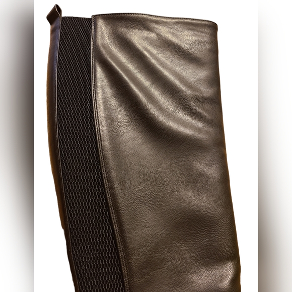 NWOB Ccomfort size 7 black boots - Picture 6 of 16